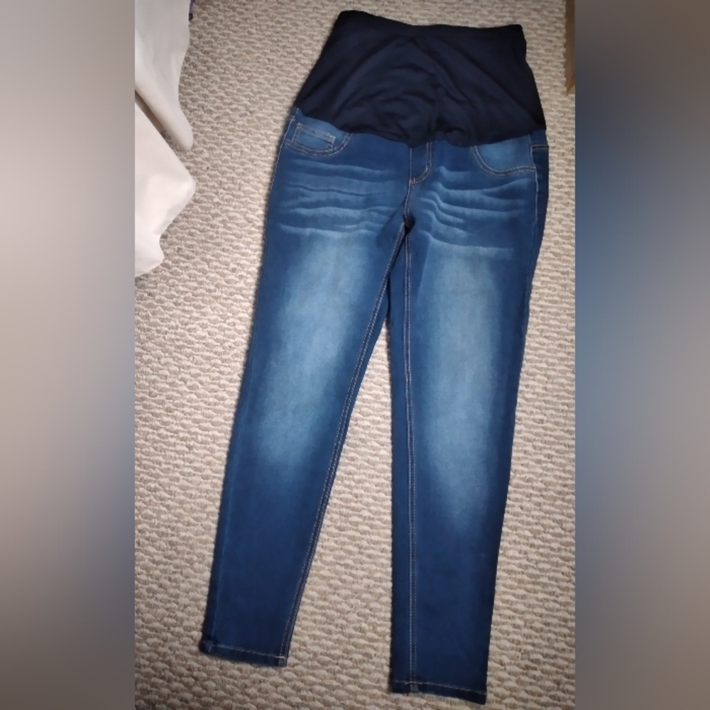 Paris blues maternity jeans